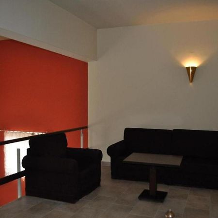 Okeania Seafront Rooms In كامينا فورلا المظهر الخارجي الصورة