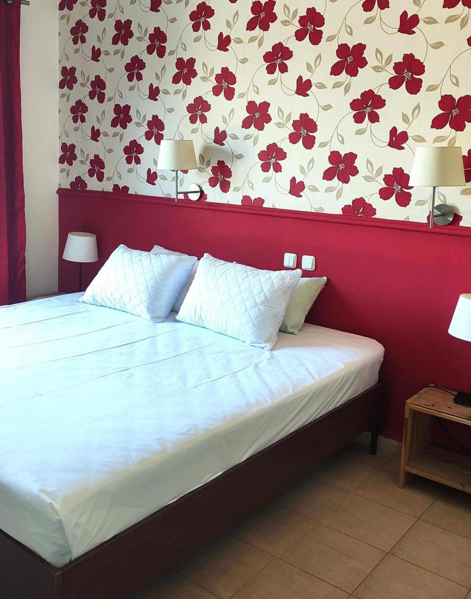 Okeania Seafront Rooms In كامينا فورلا المظهر الخارجي الصورة
