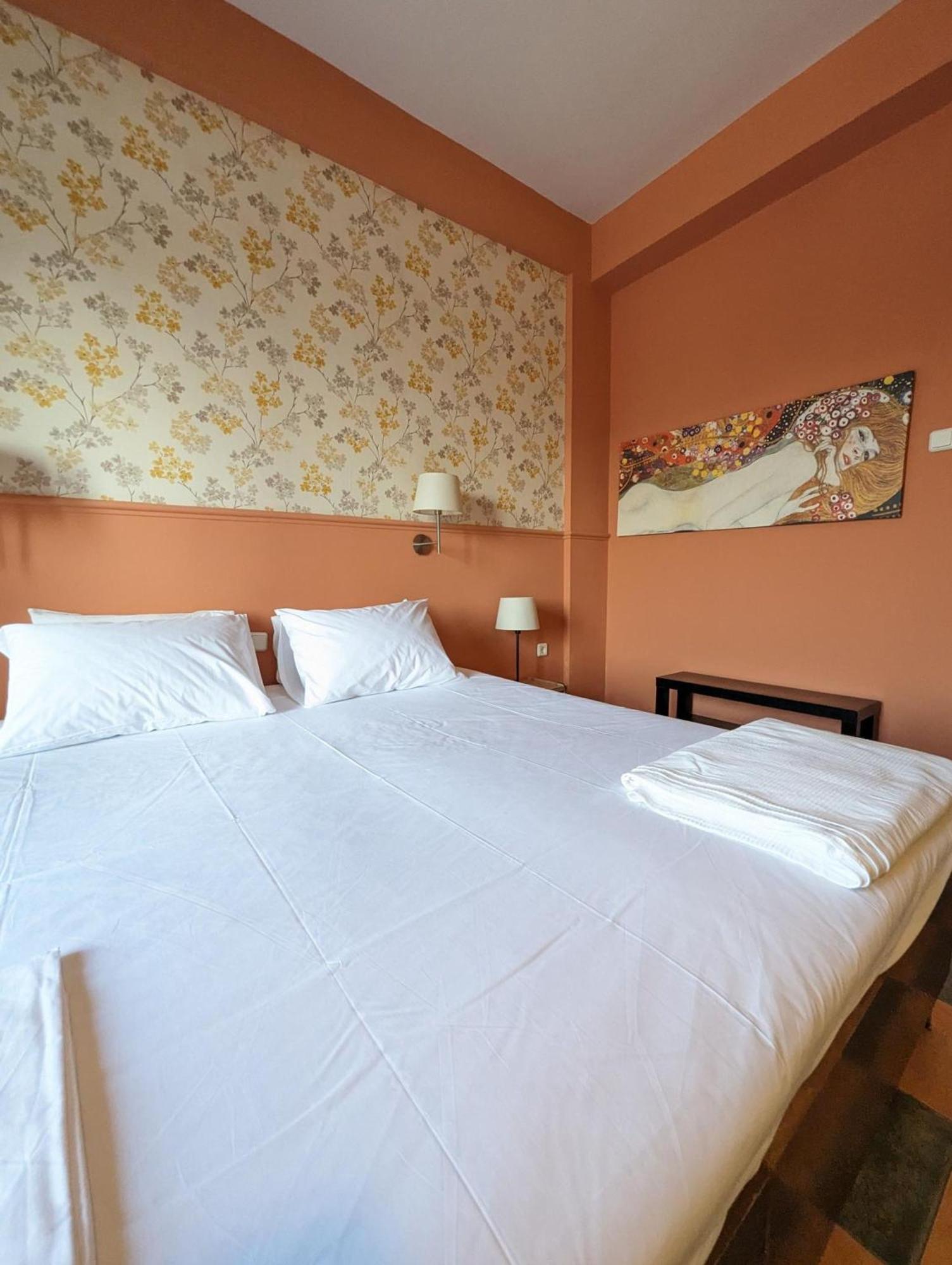 Okeania Seafront Rooms In كامينا فورلا المظهر الخارجي الصورة