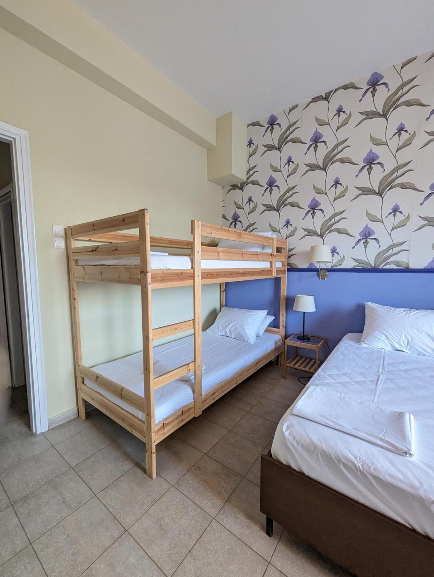Okeania Seafront Rooms In كامينا فورلا المظهر الخارجي الصورة