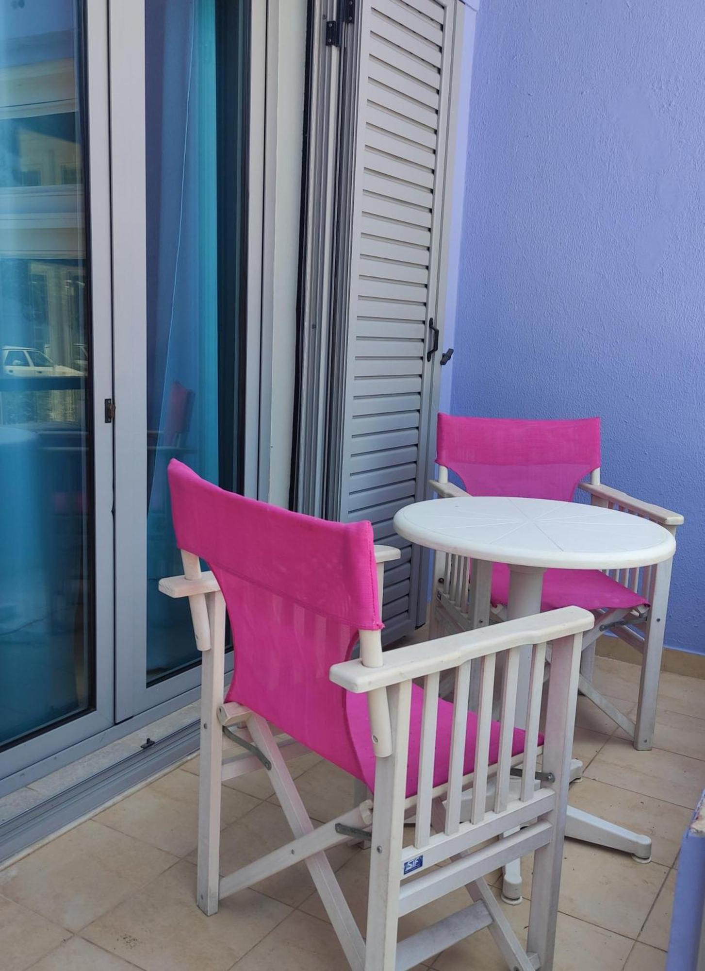 Okeania Seafront Rooms In كامينا فورلا المظهر الخارجي الصورة