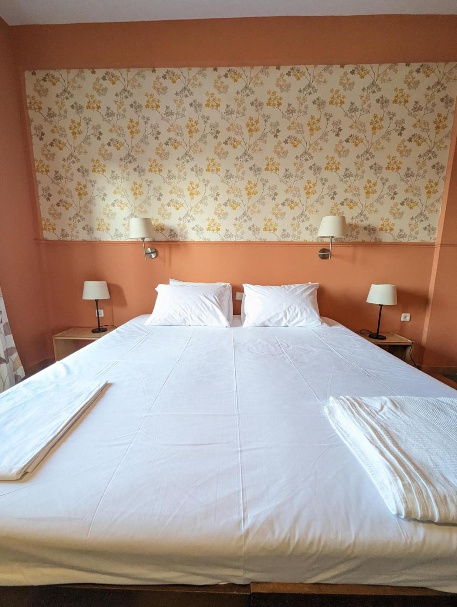 Okeania Seafront Rooms In كامينا فورلا المظهر الخارجي الصورة