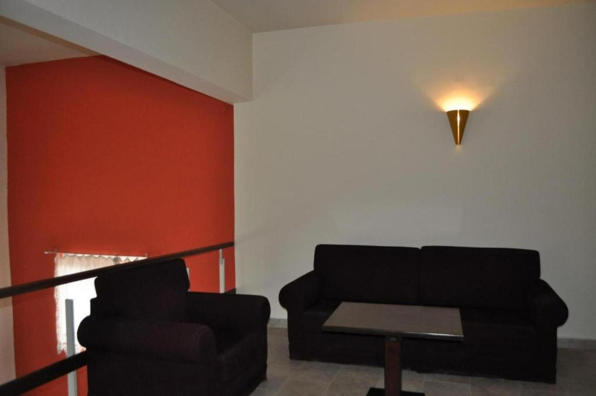 Okeania Seafront Rooms In كامينا فورلا المظهر الخارجي الصورة