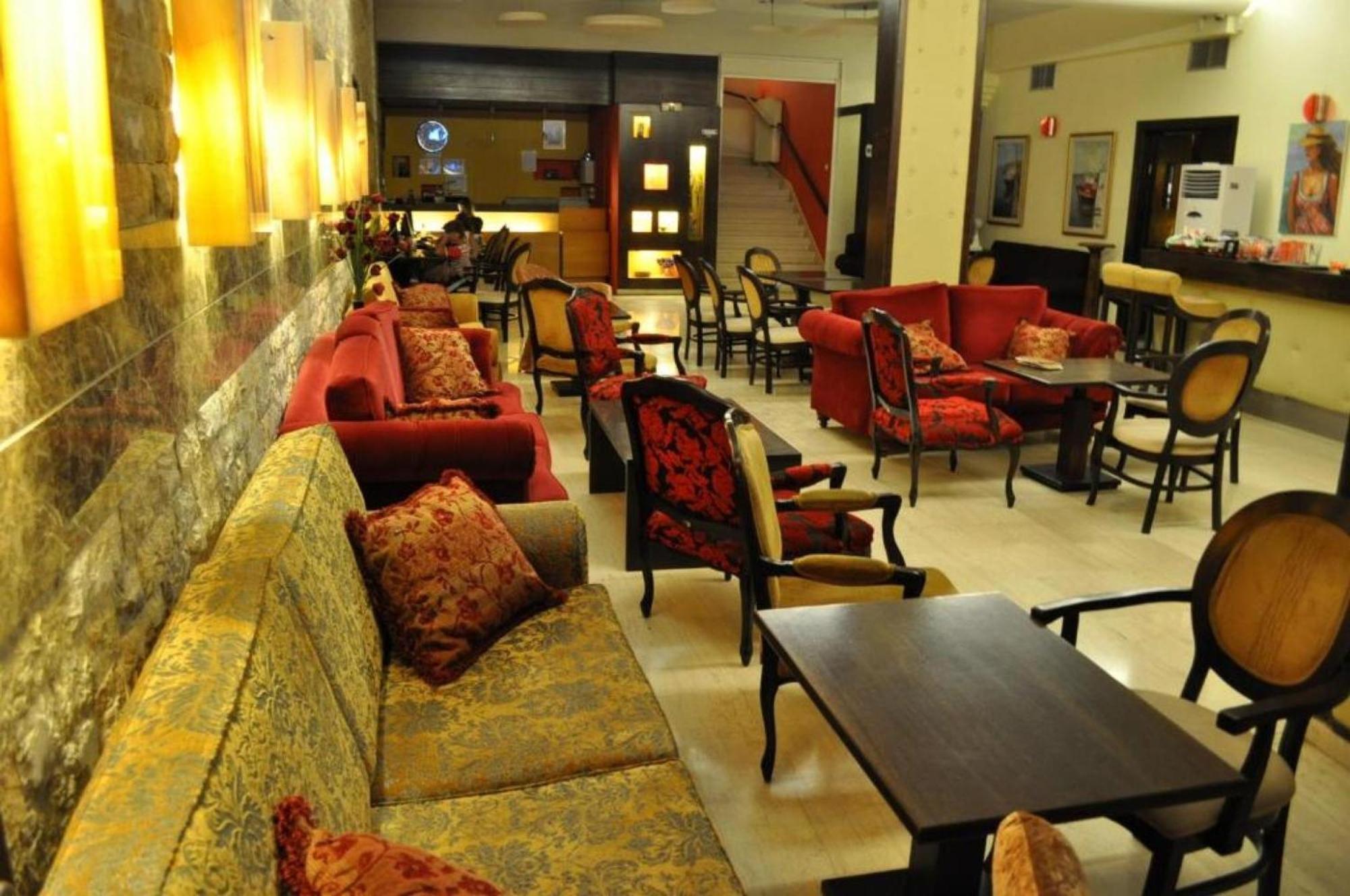 Okeania Seafront Rooms In كامينا فورلا المظهر الخارجي الصورة